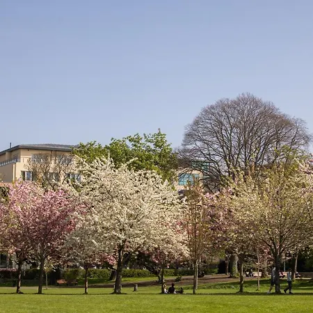 Hotel Herbert Park And Park