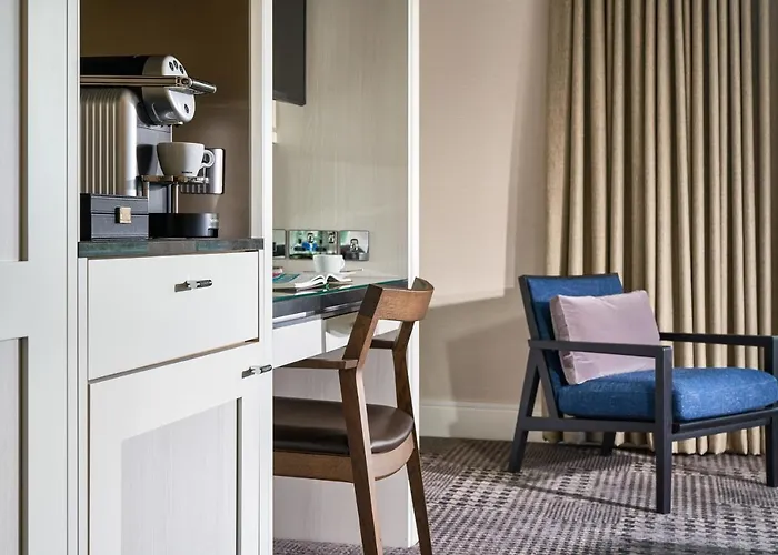 Hotel Herbert Park And Park 4*