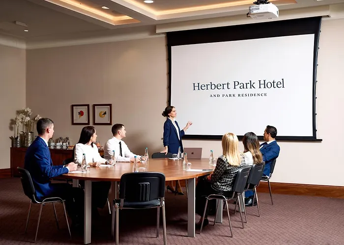 Hotel Herbert Park And Park 4*